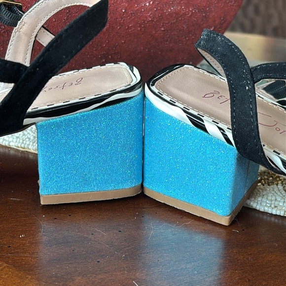 BETSEY JOHNSON Black Embellished Ankle Strap Open Toe Block Heel Beaded Sandals - Picture 15 of 16